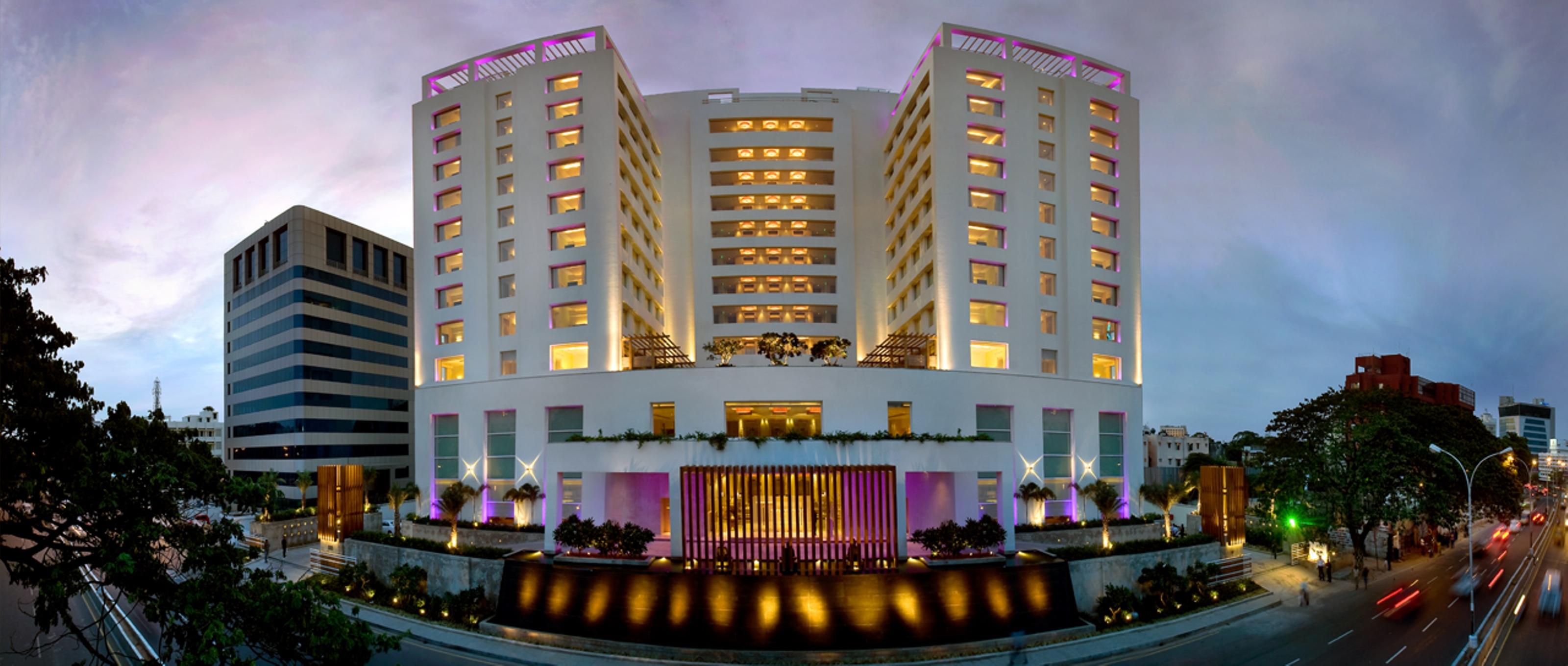 Hotel The Raintree, Anna Salai Chennai Exterior foto